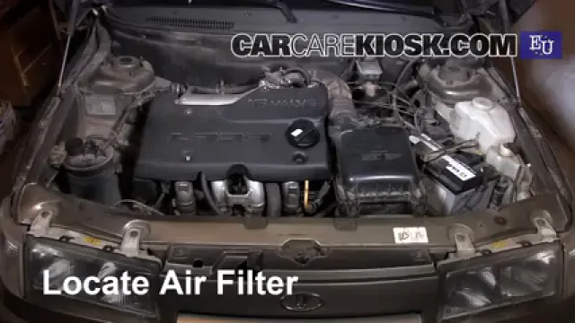2002 Lada 110 GLI 1.5L 4 Cyl. Filtre à air (moteur) Changement
